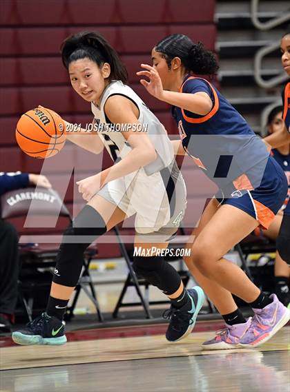 Thumbnail 1 in Chino Hills vs. Roosevelt photogallery.