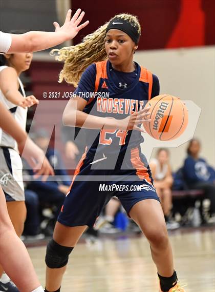 Thumbnail 1 in Chino Hills vs. Roosevelt photogallery.