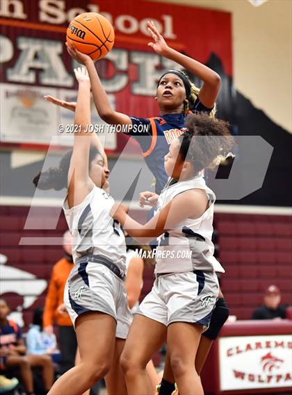 Thumbnail 1 in Chino Hills vs. Roosevelt photogallery.