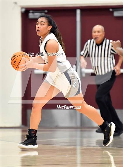Thumbnail 3 in Chino Hills vs. Roosevelt photogallery.