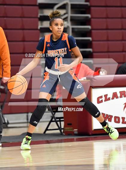 Thumbnail 3 in Chino Hills vs. Roosevelt photogallery.