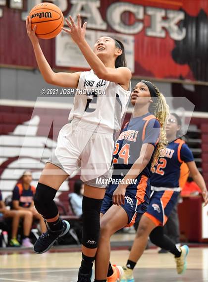 Thumbnail 1 in Chino Hills vs. Roosevelt photogallery.