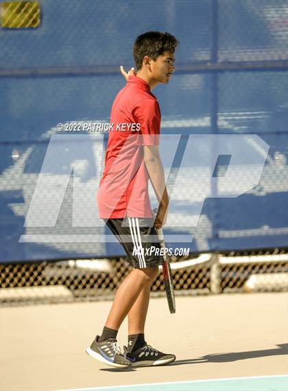 Thumbnail 2 in Esperanza vs Villa Park photogallery.