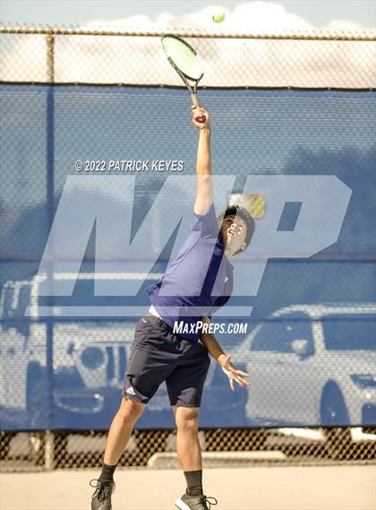 Thumbnail 3 in Esperanza vs Villa Park photogallery.