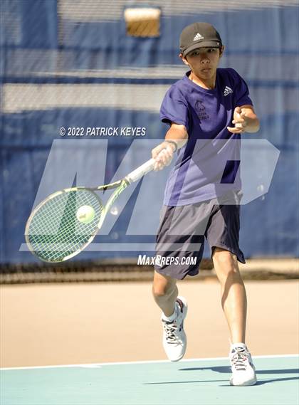 Thumbnail 3 in Esperanza vs Villa Park photogallery.