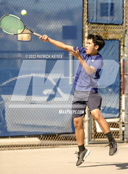 Thumbnail 3 in Esperanza vs Villa Park photogallery.
