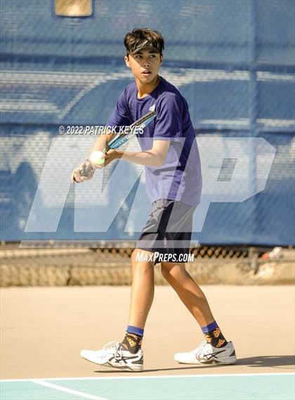 Thumbnail 2 in Esperanza vs Villa Park photogallery.