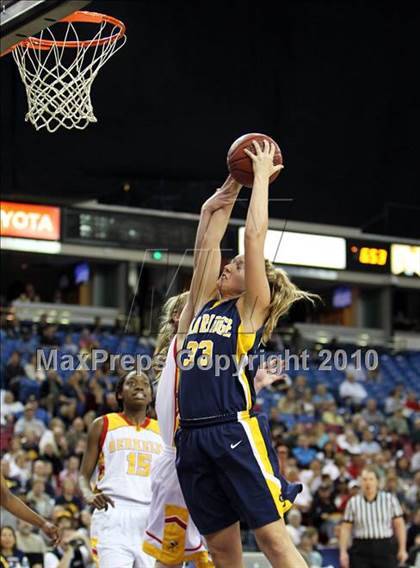 Thumbnail 1 in Berkeley vs. Oak Ridge (CIF NorCal D1 Final) photogallery.