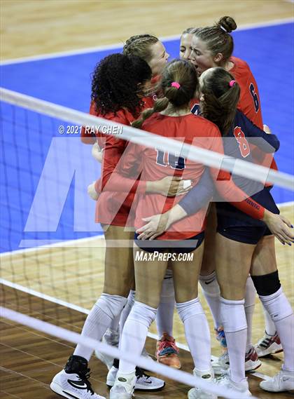 Thumbnail 3 in Cherry Creek vs. Chaparral (CHSAA 5A Final Four) photogallery.