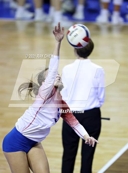 Thumbnail 3 in Cherry Creek vs. Chaparral (CHSAA 5A Final Four) photogallery.