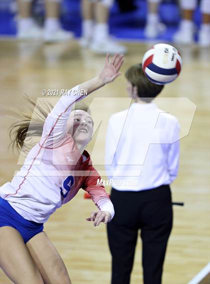 Thumbnail 2 in Cherry Creek vs. Chaparral (CHSAA 5A Final Four) photogallery.