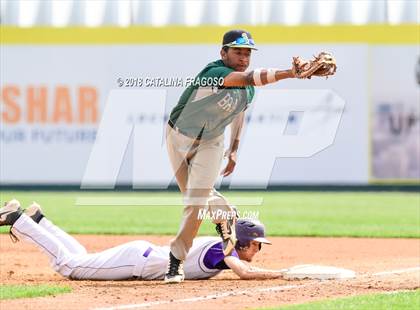 Thumbnail 3 in Ticonderoga vs. Avon (NYSPHSAA Class C Final) photogallery.