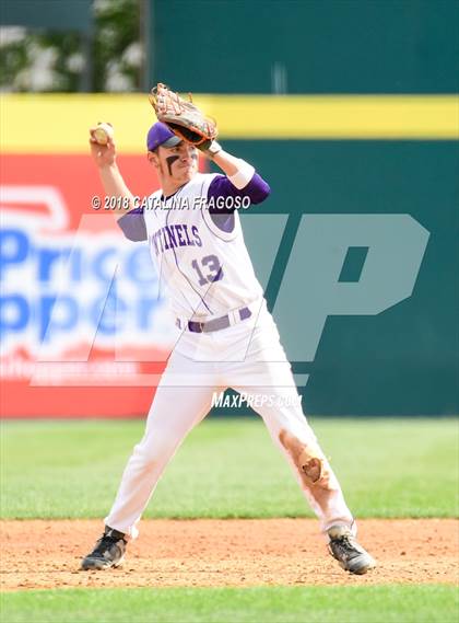 Thumbnail 2 in Ticonderoga vs. Avon (NYSPHSAA Class C Final) photogallery.