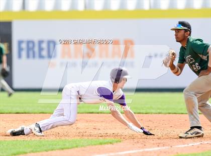 Thumbnail 1 in Ticonderoga vs. Avon (NYSPHSAA Class C Final) photogallery.