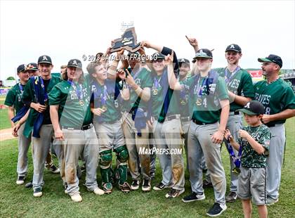 Thumbnail 2 in Ticonderoga vs. Avon (NYSPHSAA Class C Final) photogallery.