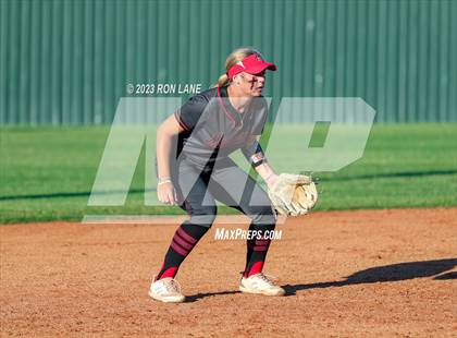 Thumbnail 1 in Bixby @ Mustang photogallery.