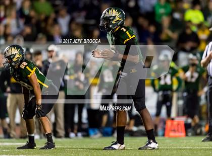 Thumbnail 2 in Royal @ Simi Valley photogallery.