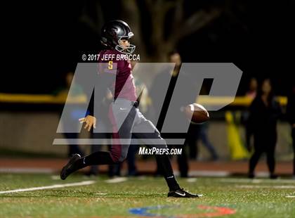 Thumbnail 1 in Royal @ Simi Valley photogallery.
