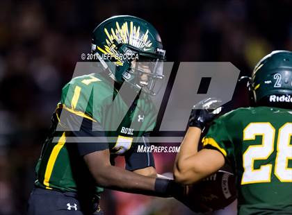 Thumbnail 3 in Royal @ Simi Valley photogallery.