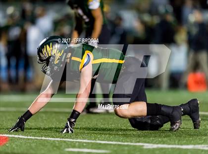 Thumbnail 3 in Royal @ Simi Valley photogallery.