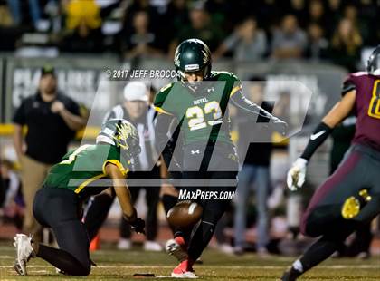Thumbnail 1 in Royal @ Simi Valley photogallery.
