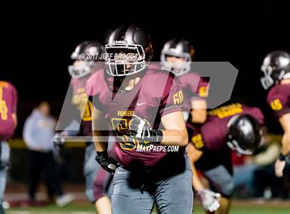 Thumbnail 3 in Royal @ Simi Valley photogallery.