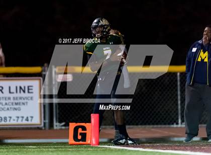 Thumbnail 3 in Royal @ Simi Valley photogallery.
