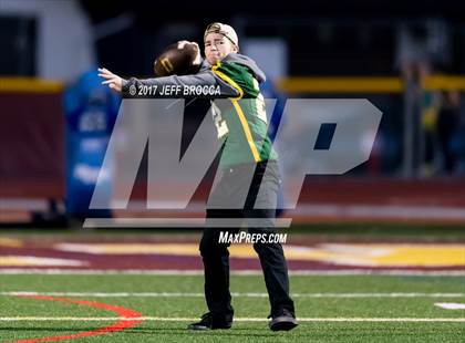 Thumbnail 1 in Royal @ Simi Valley photogallery.