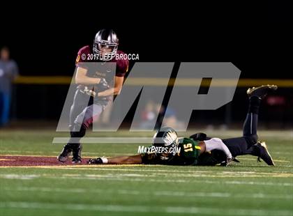 Thumbnail 2 in Royal @ Simi Valley photogallery.