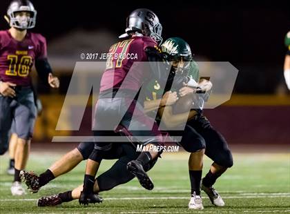 Thumbnail 3 in Royal @ Simi Valley photogallery.