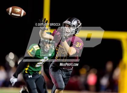Thumbnail 1 in Royal @ Simi Valley photogallery.