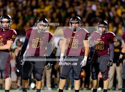 Thumbnail 2 in Royal @ Simi Valley photogallery.