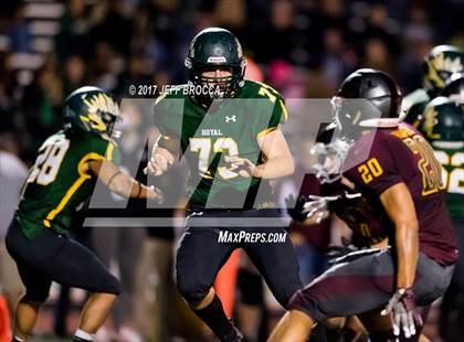 Thumbnail 3 in Royal @ Simi Valley photogallery.