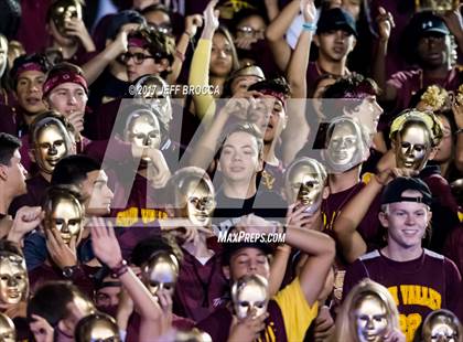 Thumbnail 3 in Royal @ Simi Valley photogallery.