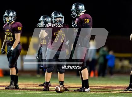 Thumbnail 2 in Royal @ Simi Valley photogallery.