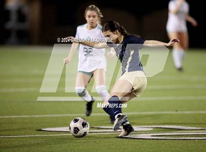 Thumbnail 3 in Southlake Carroll vs Keller photogallery.
