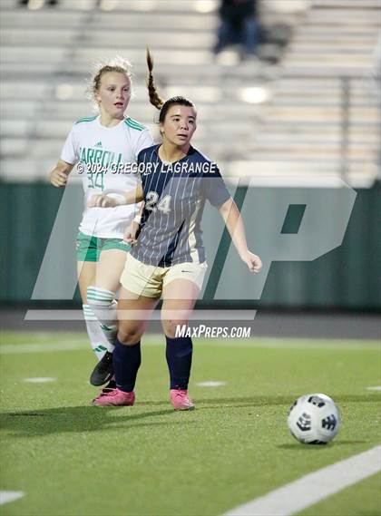 Thumbnail 3 in Southlake Carroll vs Keller photogallery.