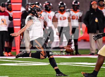 Thumbnail 1 in McClymonds @ Mater Dei Catholic (CIF State DIV 2AA Championship Final) photogallery.