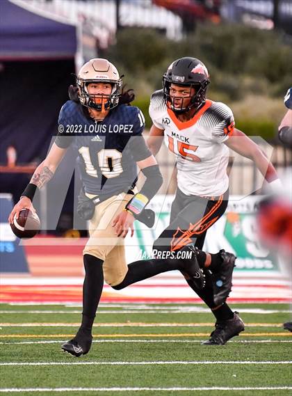 Thumbnail 2 in McClymonds @ Mater Dei Catholic (CIF State DIV 2AA Championship Final) photogallery.