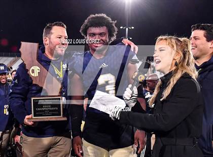 Thumbnail 2 in McClymonds @ Mater Dei Catholic (CIF State DIV 2AA Championship Final) photogallery.
