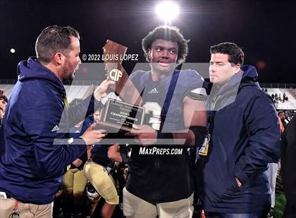 Thumbnail 1 in McClymonds @ Mater Dei Catholic (CIF State DIV 2AA Championship Final) photogallery.