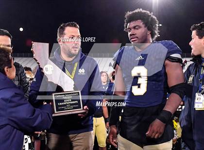 Thumbnail 3 in McClymonds @ Mater Dei Catholic (CIF State DIV 2AA Championship Final) photogallery.
