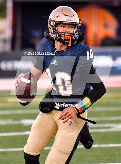 Thumbnail 3 in McClymonds @ Mater Dei Catholic (CIF State DIV 2AA Championship Final) photogallery.