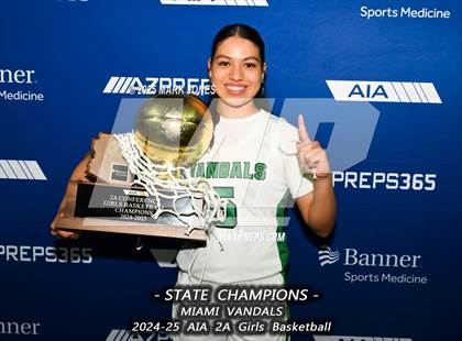 Thumbnail 3 in Miami vs. Arizona Lutheran Academy (AIA 2A Final - Awards) photogallery.