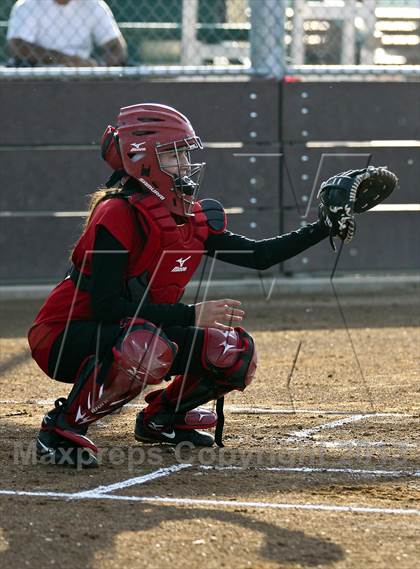 Thumbnail 1 in Arvin vs Wasco (Mira Monte Invitational) photogallery.