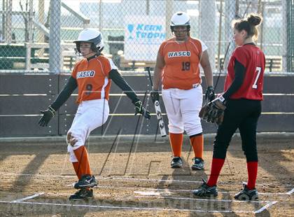 Thumbnail 1 in Arvin vs Wasco (Mira Monte Invitational) photogallery.