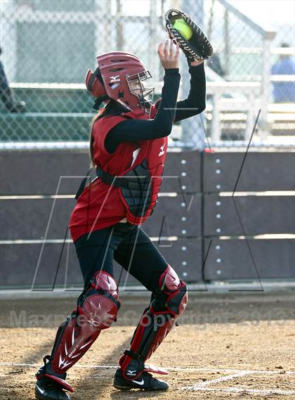 Thumbnail 3 in Arvin vs Wasco (Mira Monte Invitational) photogallery.