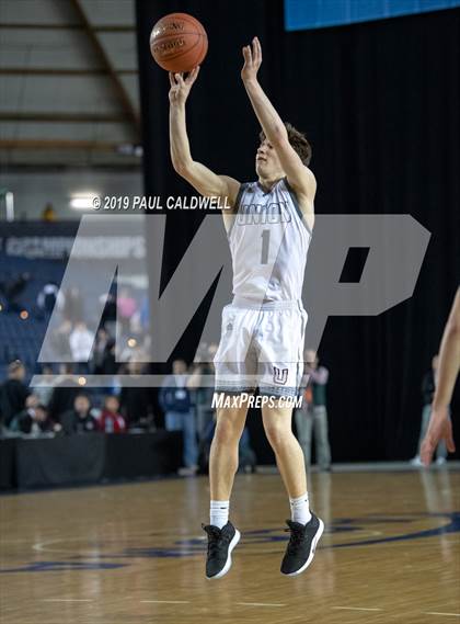 Thumbnail 2 in Curtis vs. Union (WIAA 4A Quarterfinal)  photogallery.