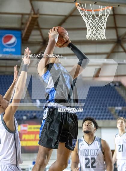 Thumbnail 1 in Curtis vs. Union (WIAA 4A Quarterfinal)  photogallery.