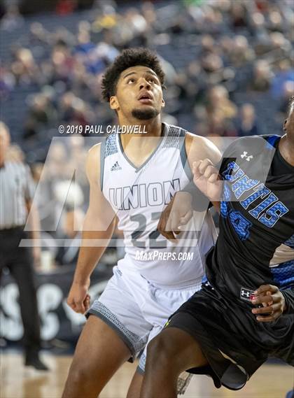 Thumbnail 2 in Curtis vs. Union (WIAA 4A Quarterfinal)  photogallery.